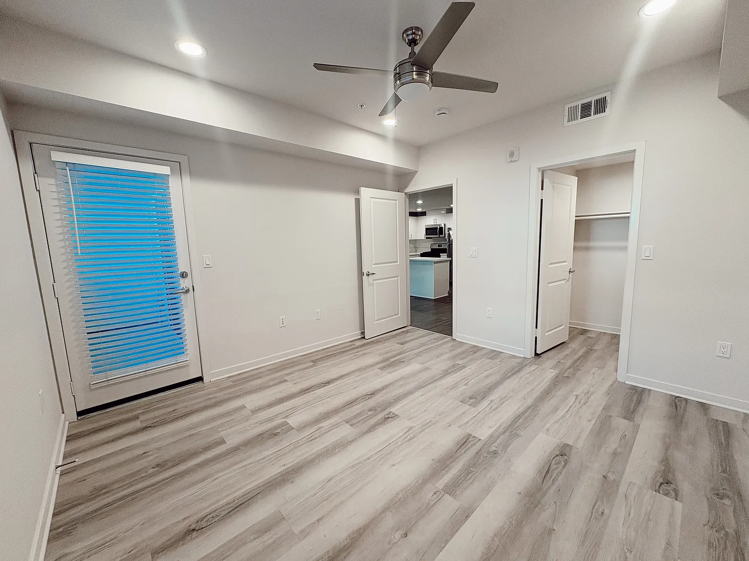 1 bed, 659 sqft, $2,178 — Photo 3