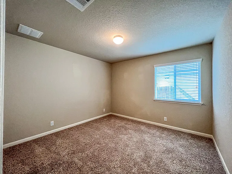 923 Avery Pkwy #2 — Photo 19