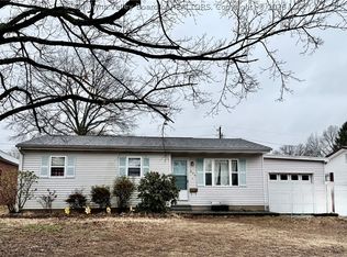 636 Douglas Ave, Ravenswood, WV 26164