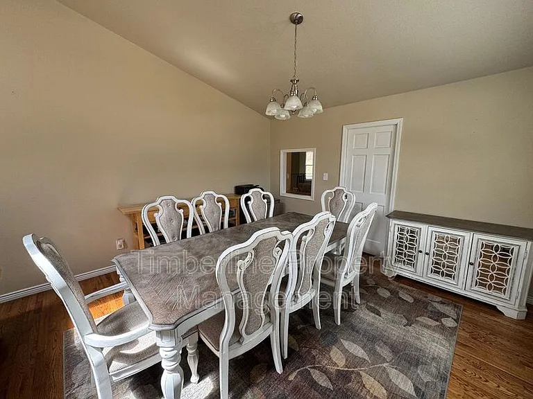 5265 Champagne Dr — Photo 11