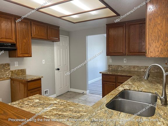 5th image of 2420 Crazy Horse Ln