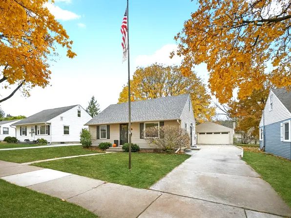 800 16th Ave NE, Rochester, MN 55906
