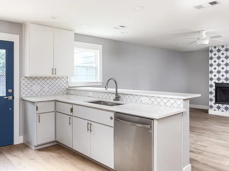 4612 Caswell Ave #B — Photo 8