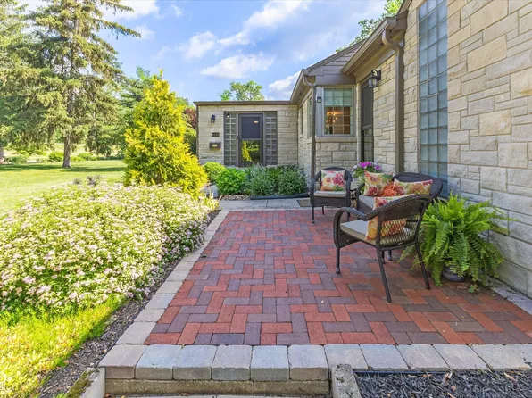 6145 Riverview Dr, Indianapolis, IN 46208