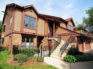 1133 Mistwood Pl, Downers Grove, IL 60515