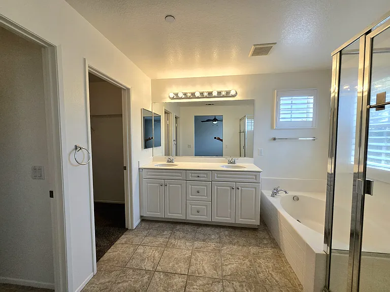 6372 Tivoli Ln — Photo 17
