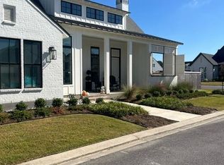 300 Harvest Creek Ln, Lafayette, LA 70508