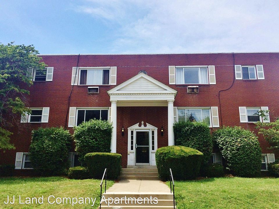 1st image of 304 S Winebiddle St APT 202