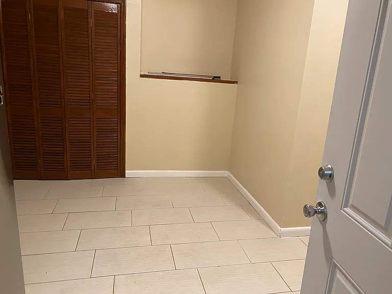 307 Grove St #1 — Photo 20