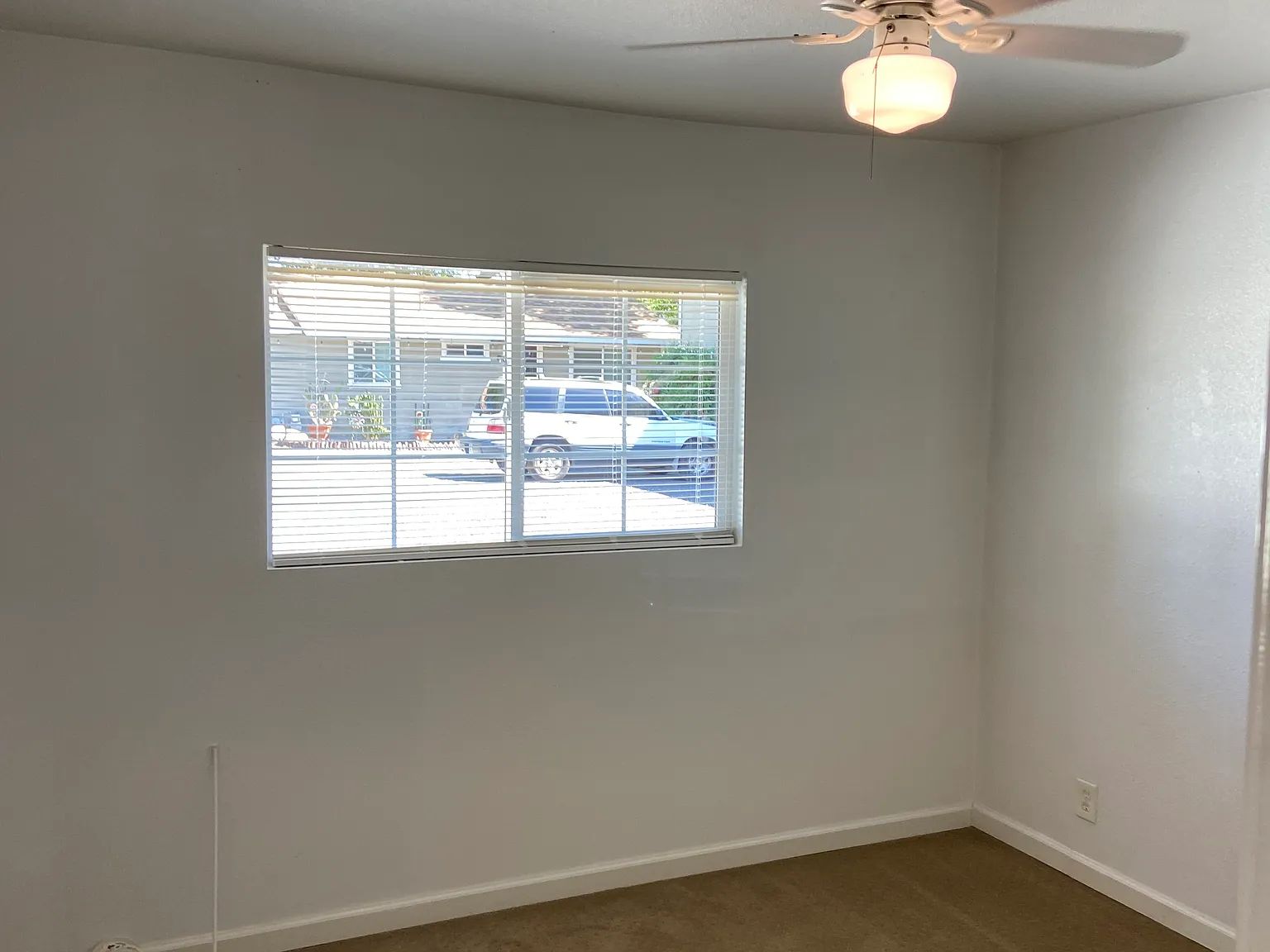 2 bed, 10 sqft, $1,200 — Photo 3