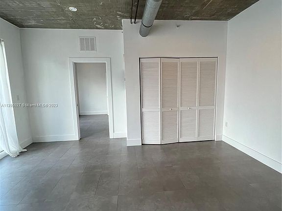 2nd image of 455 NE 25th St APT 505