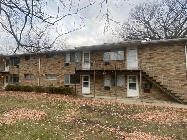 249 E Oak Cliff Court, 249 E Oak Cliff Ct #1, Peoria, IL 61614