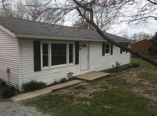 7481 Mad River Rd, Hillsboro, OH 45133