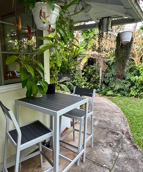 Manoa Rd — Photo 27