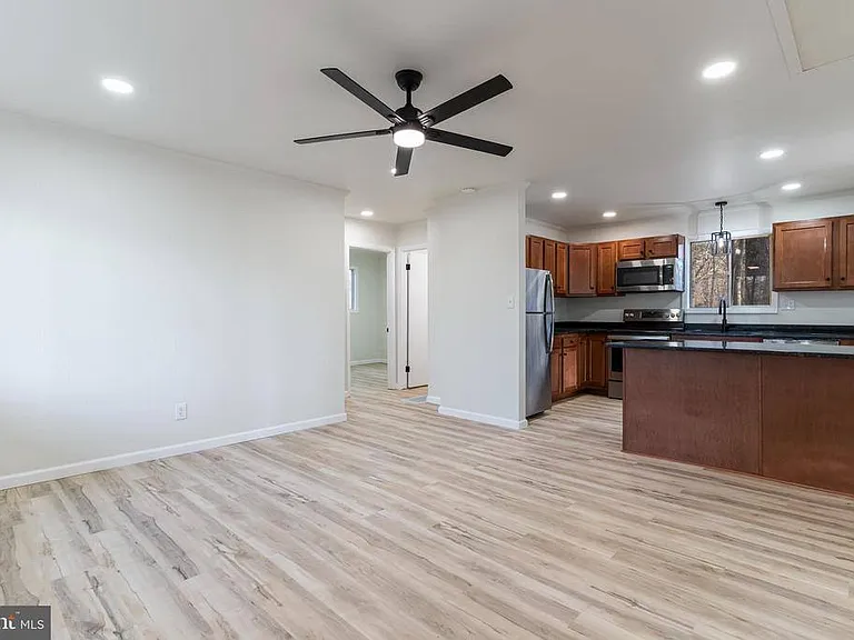 12403 Ridge Rd — Photo 14