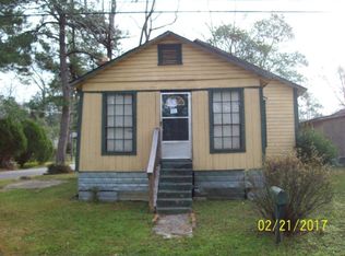 505 3rd St SW, Cairo, GA 39828