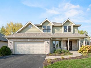 906 Merrill New Rd, Sugar Grove, IL 60554