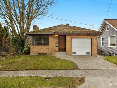 7515 Brooklyn Avenue NE, Seattle, WA, 98115