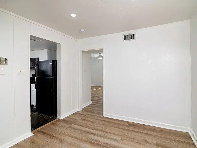 2808 Throckmorton St — Photo 10
