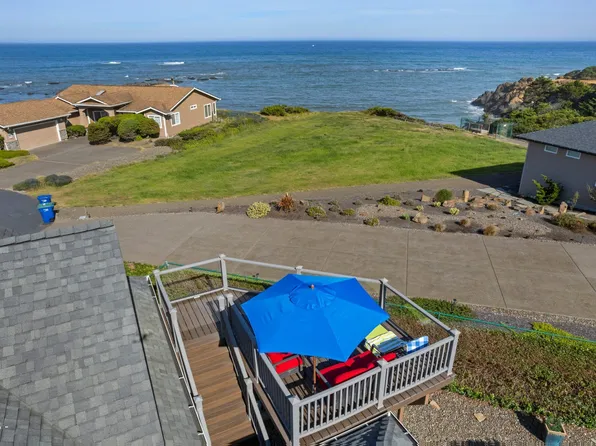 195 Fishing Rock Dr, Depoe Bay, OR 97341