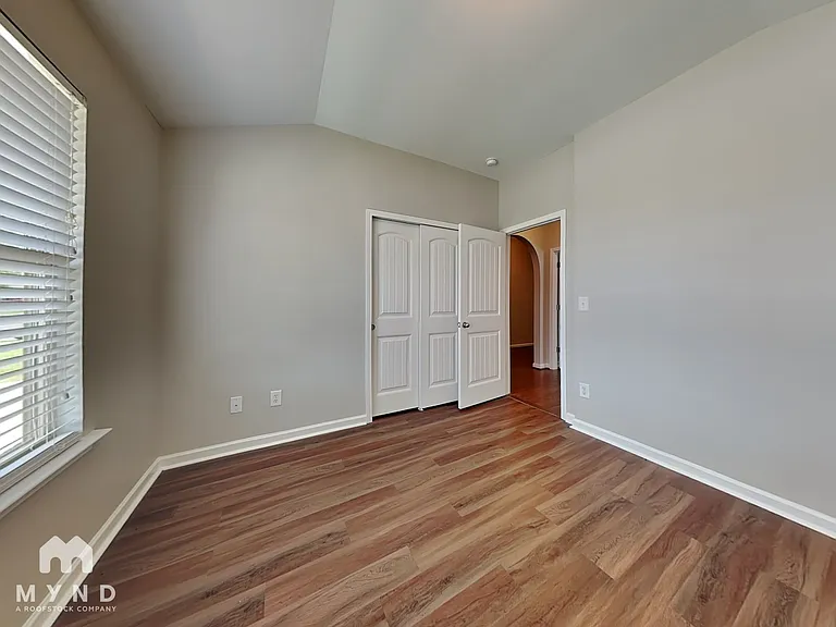 70 Briar Ridge Ln — Photo 8
