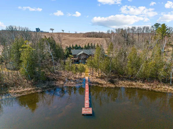 W3000 White Clay Lake Dr, Cecil, WI 54111