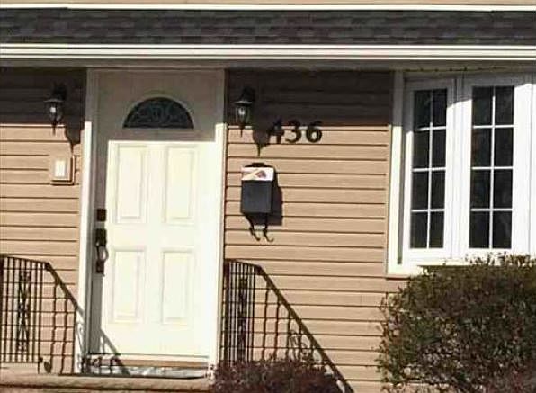 2nd image of 436 Warfield Rd