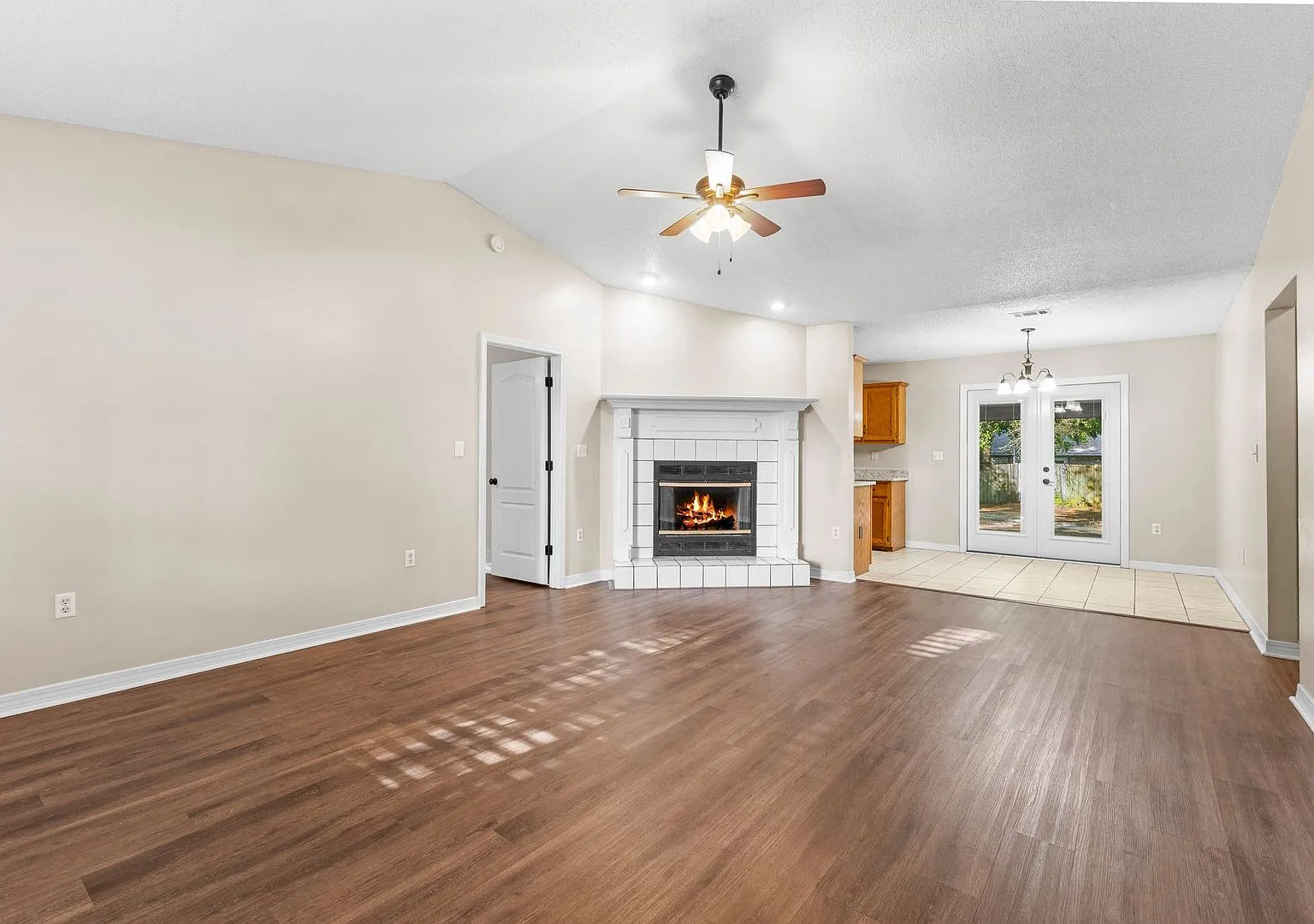 Crestview Charmer Available JUNE 2026! — Photo 2