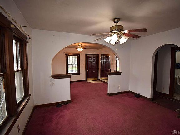 4th image of 820 Westwood Ave