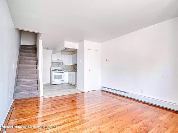 4th image of 360 Barlow Ave APT 5A