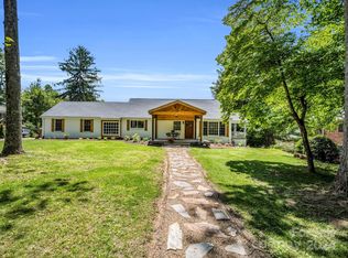 28 Ridgefield Pl W, Asheville, NC 28803