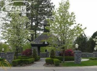 6296 Bridle Path, Grand Blanc, MI