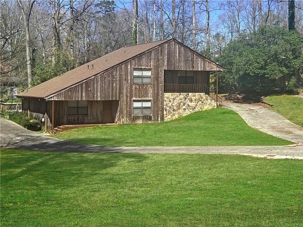 5472 Bishops Cir, Norcross, GA 30093