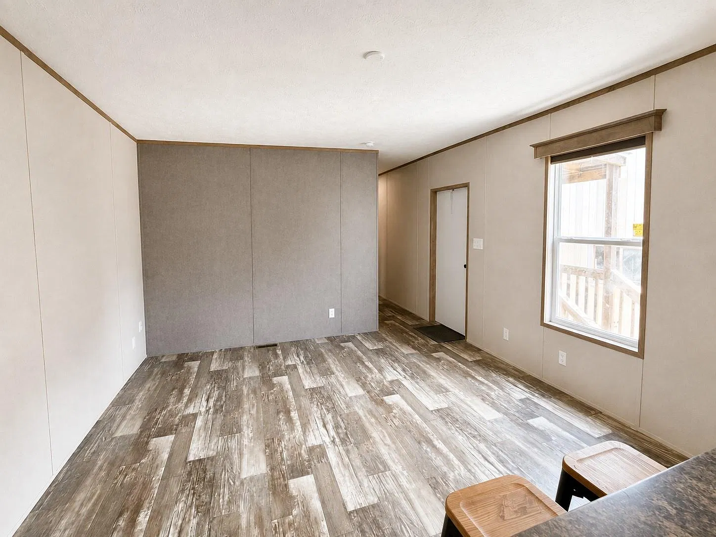 3 bed, 1040 sqft, $1,550 — Photo 2