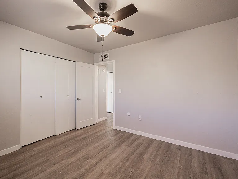 2 bed, 1.0 bath, 816 sqft, $1,350 — Photo 16