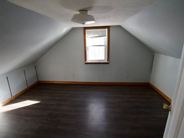 24 Grays Ln — Photo 10