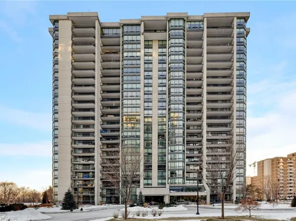 2180 Marine Dr #1401, Oakville, ON L6L 5V2