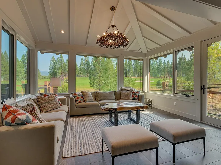 7675 Lahontan Dr — Photo 4