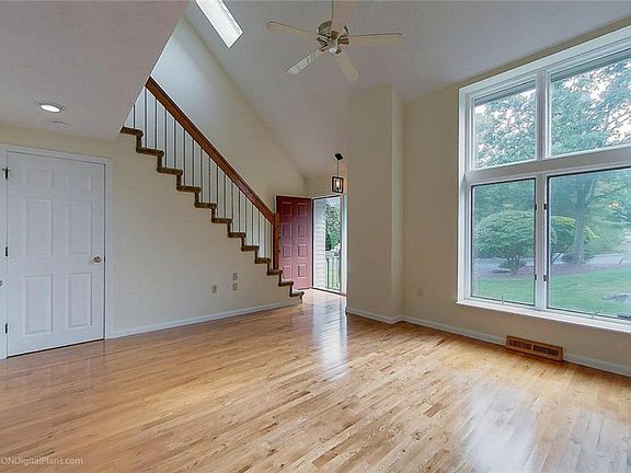 4th image of 265A Scituate Ave