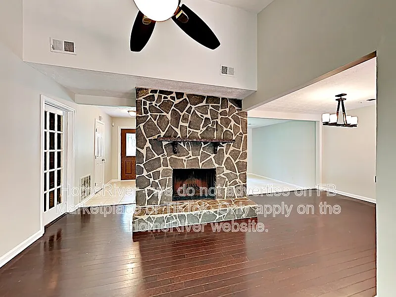 3 bed, 2.0 bath, 1546 sqft, $2,175 — Photo 2