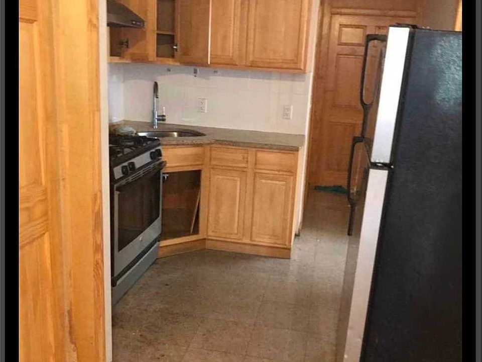 2nd image of 14643 Reeves Ave Floor 2
