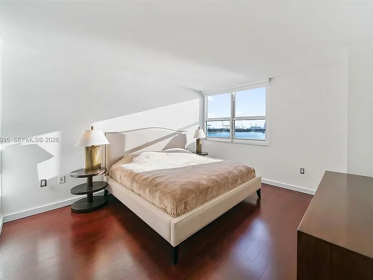 650 West Ave #805 — Photo 10