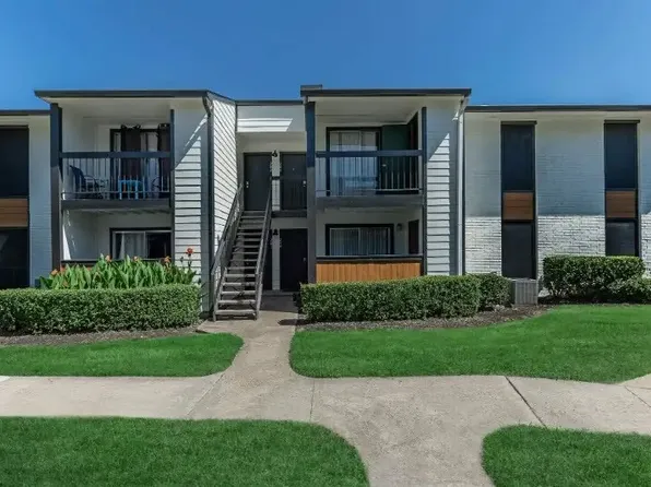 Cali Crossing Apartments