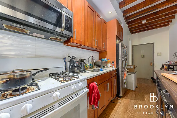 Rented by Brooklyn High Rise LLC | media 2