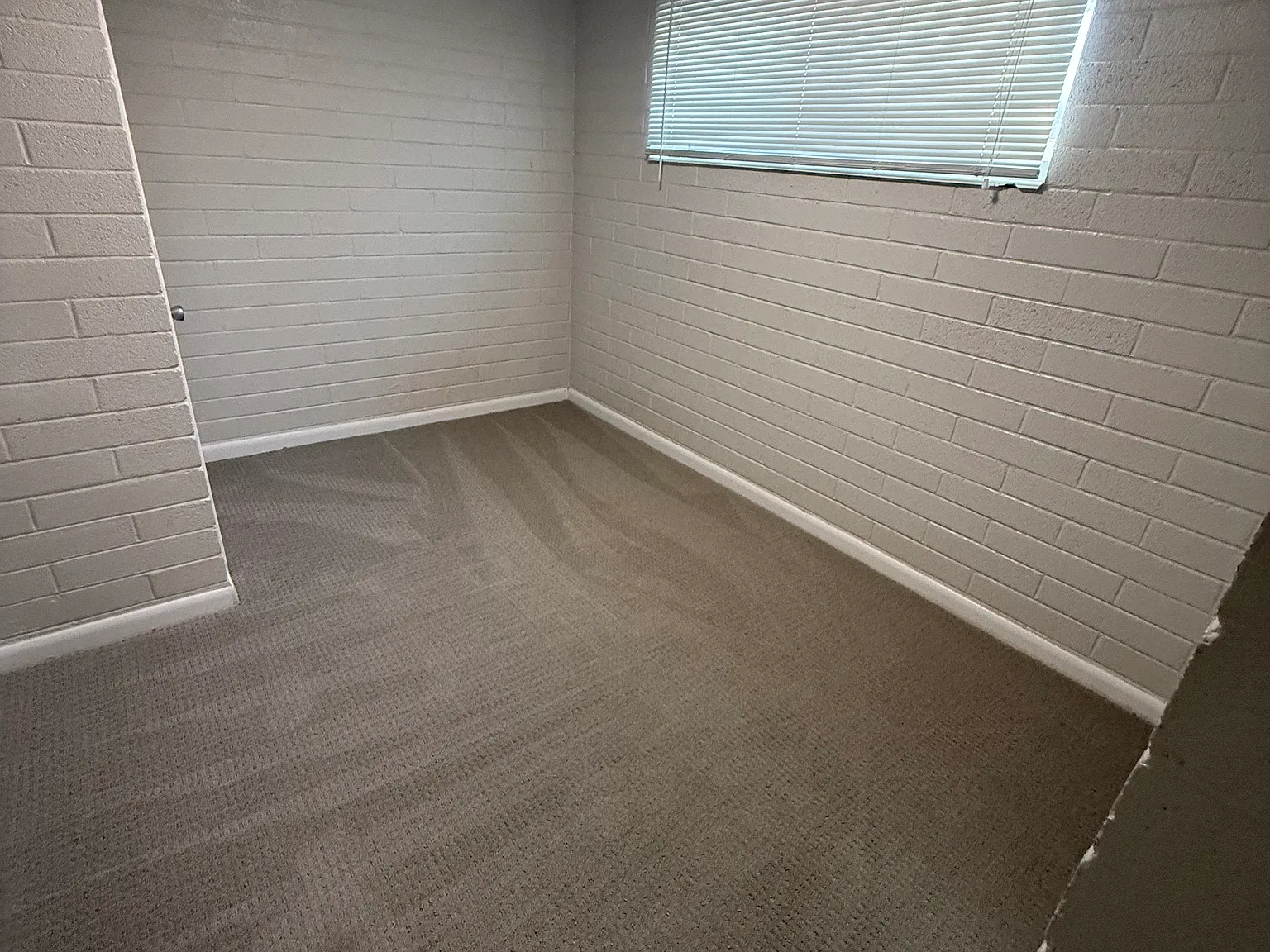 2 bed, 1100 sqft, $1,899 — Photo 3