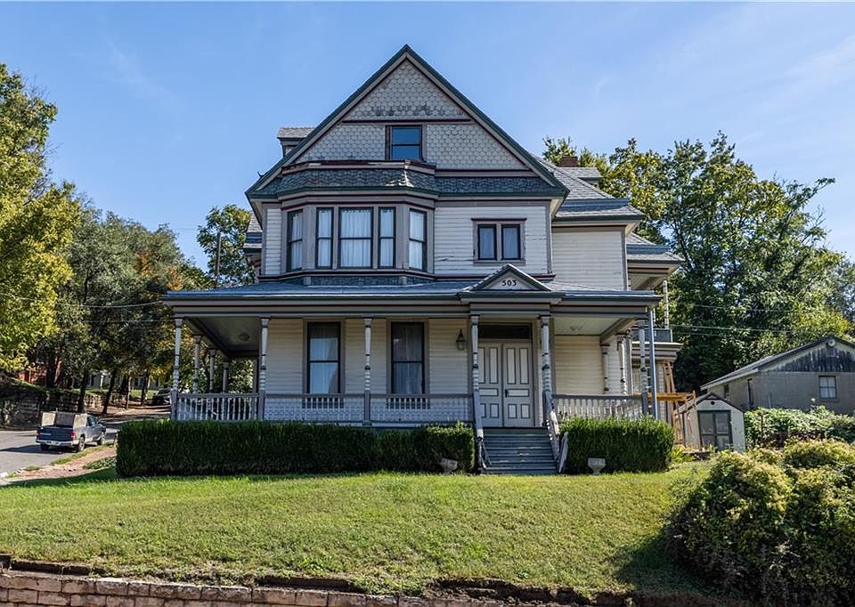 1st image of 503 S 11th St