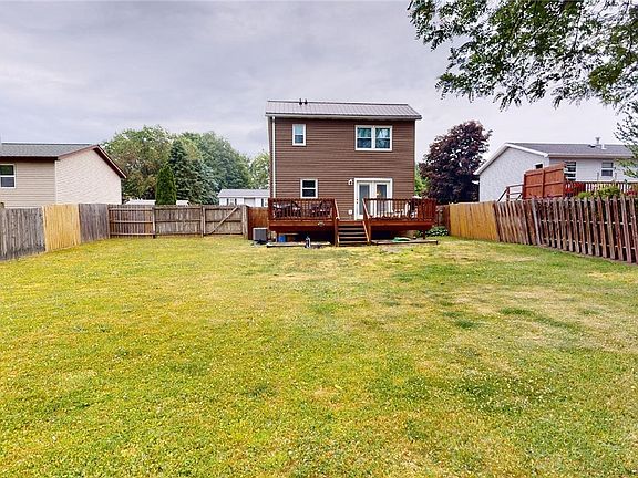 4th image of 4310 Creekside Dr