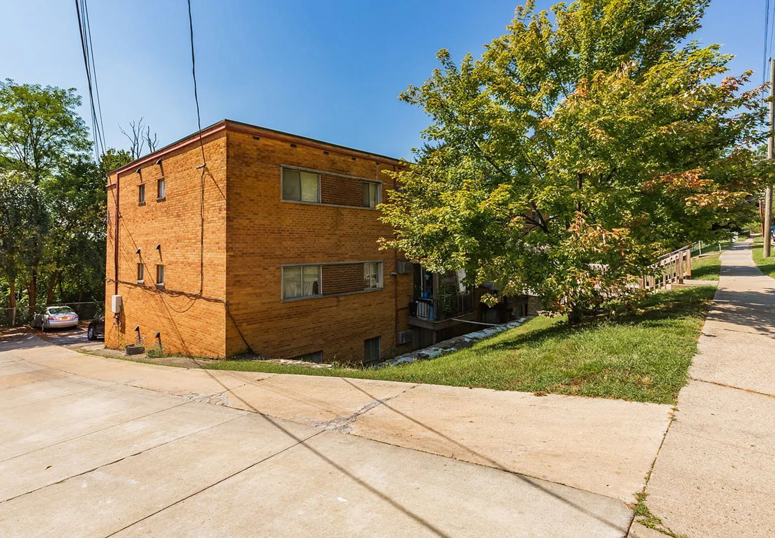 1 bed, 1.0 bath, 511 sqft, $875 — Photo 2