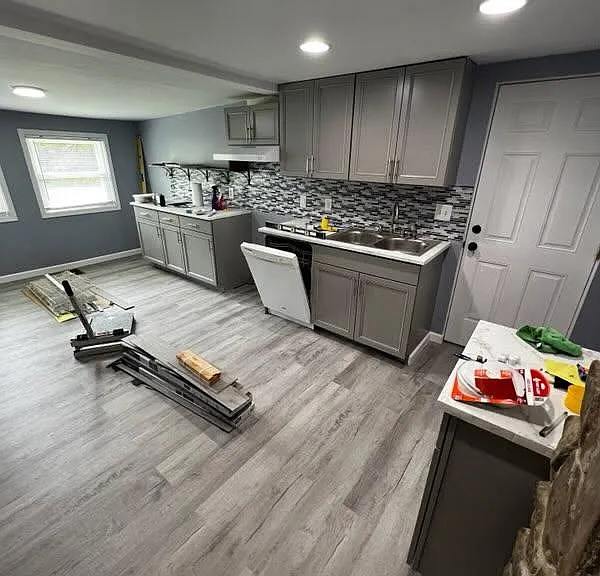 1601 Glade Rd — Photo 3