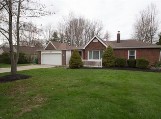 8851 Edgehill Rd, Mentor, OH 44060